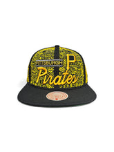 Load image into Gallery viewer, “Black + Yellow Snap”